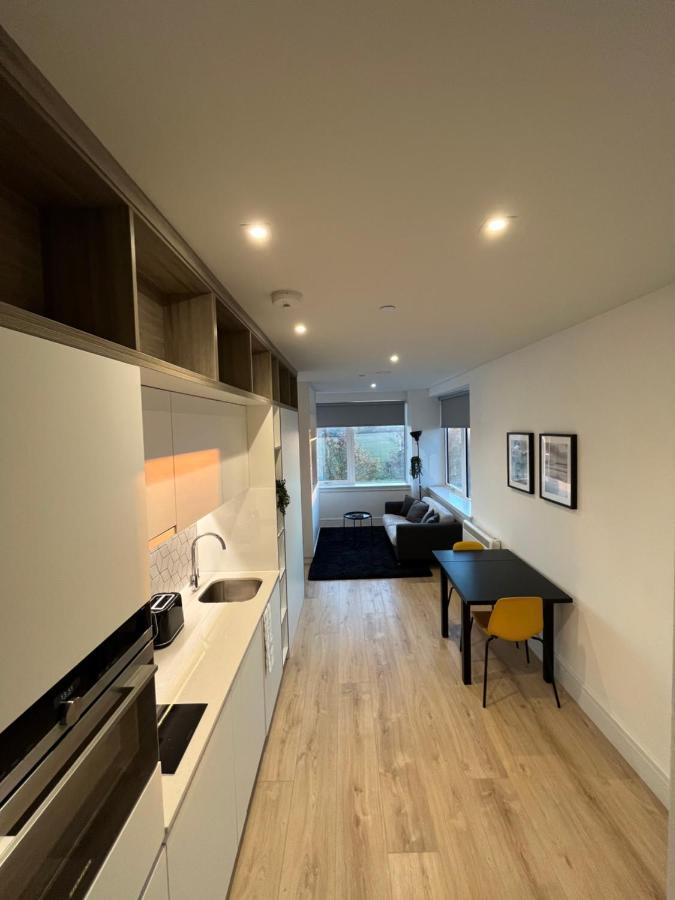 Aeropartment & Aerotel, London Heathrow Airport, Terminal 4, Ev Stations & Cheap Parking On Site! 히드로 외부 사진